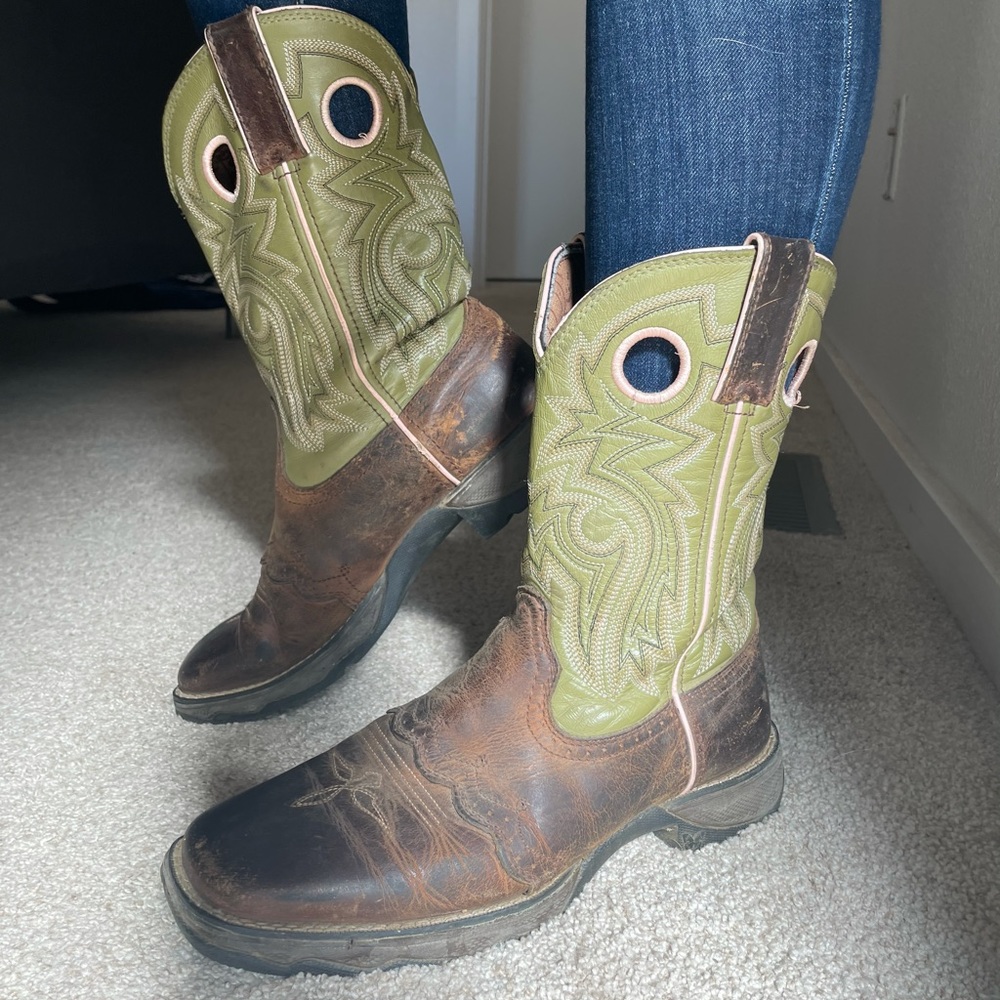Women’s Durango Cowgirl Boots!